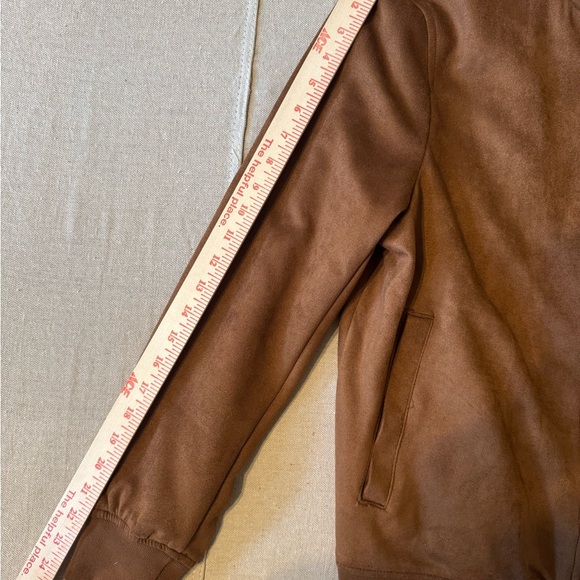 Men's Classic Tan Bomber Jacket - Picture 6 of 9